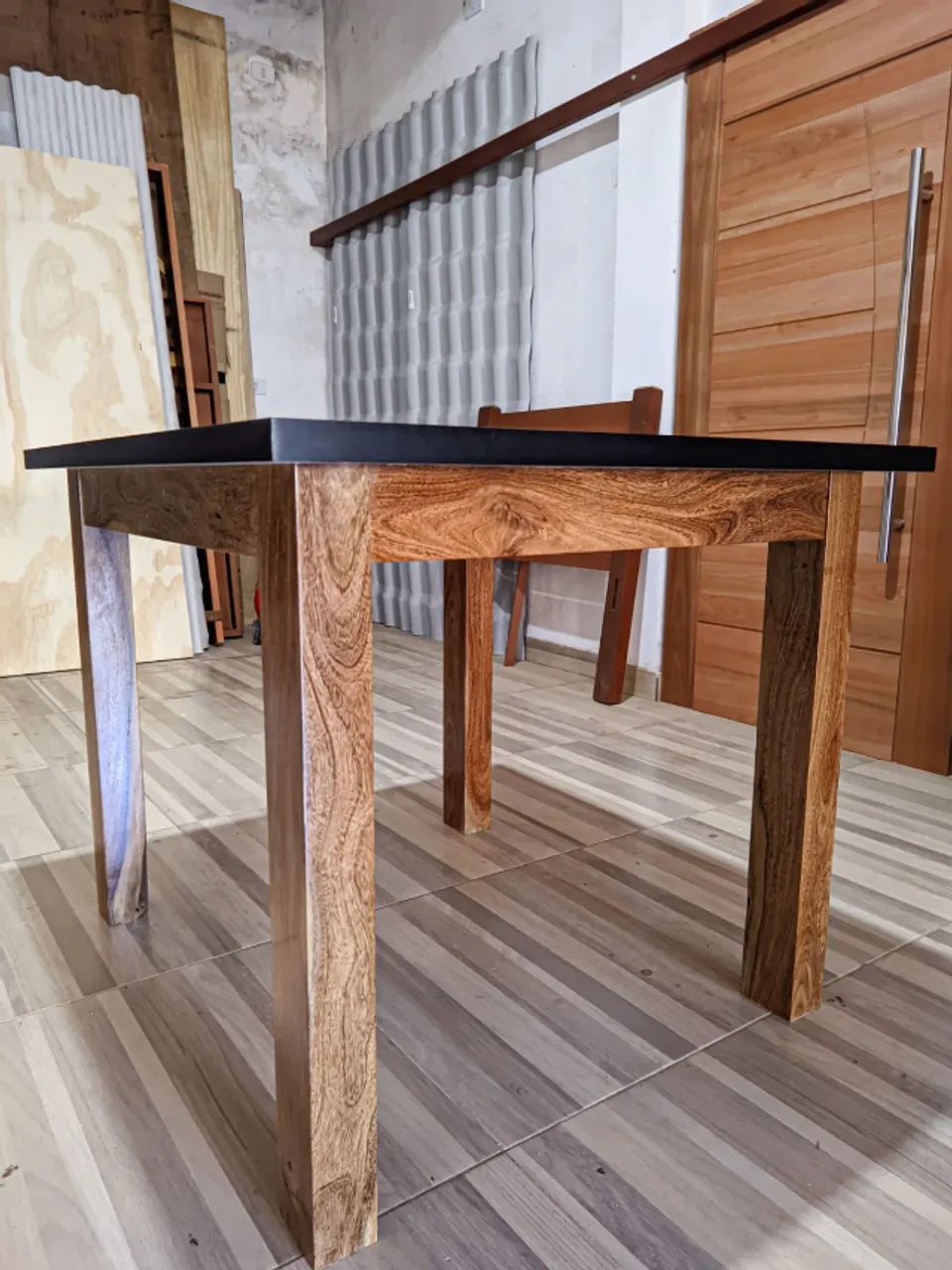 Mesa de Jantar MDF e Madeira | Compacta e Elegante - Foto 2