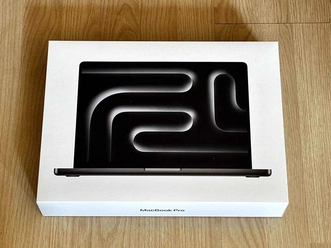 MacBook Pro M5 Max 16 pol. 36GB RAM 2TB - Foto 2
