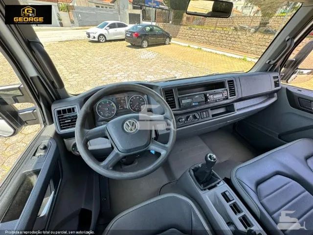 Caminhão Volkswagen 11-180 Delivery - Chassi - Foto 4