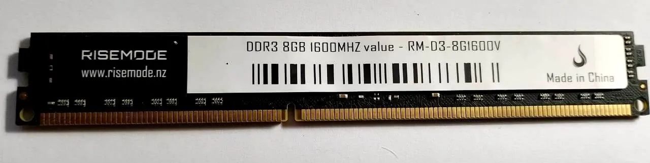 Memória RAM DDR3 8GB RISEMODE 1600MHz - Funcionamento perfeito ! 