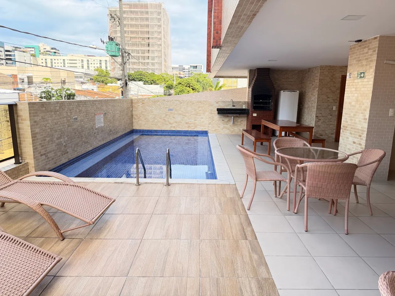 Alugo quarto e sala mobiliado com vista mar da Jatiuca 