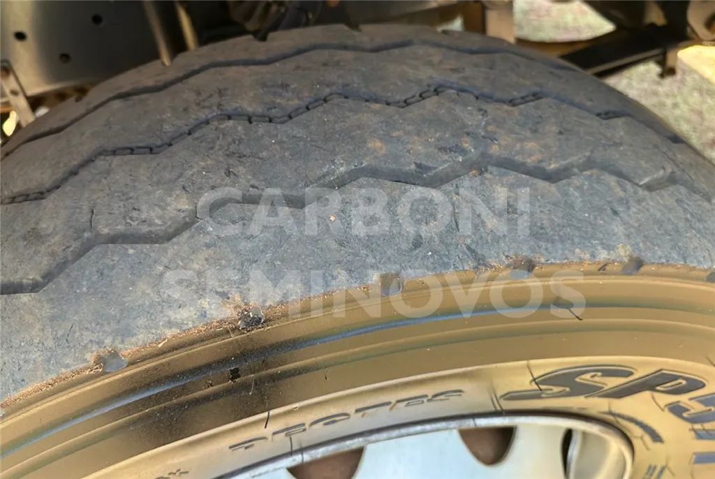 IVECO TECTOR 310E30CE 8X2 2020/2021 - Foto 12