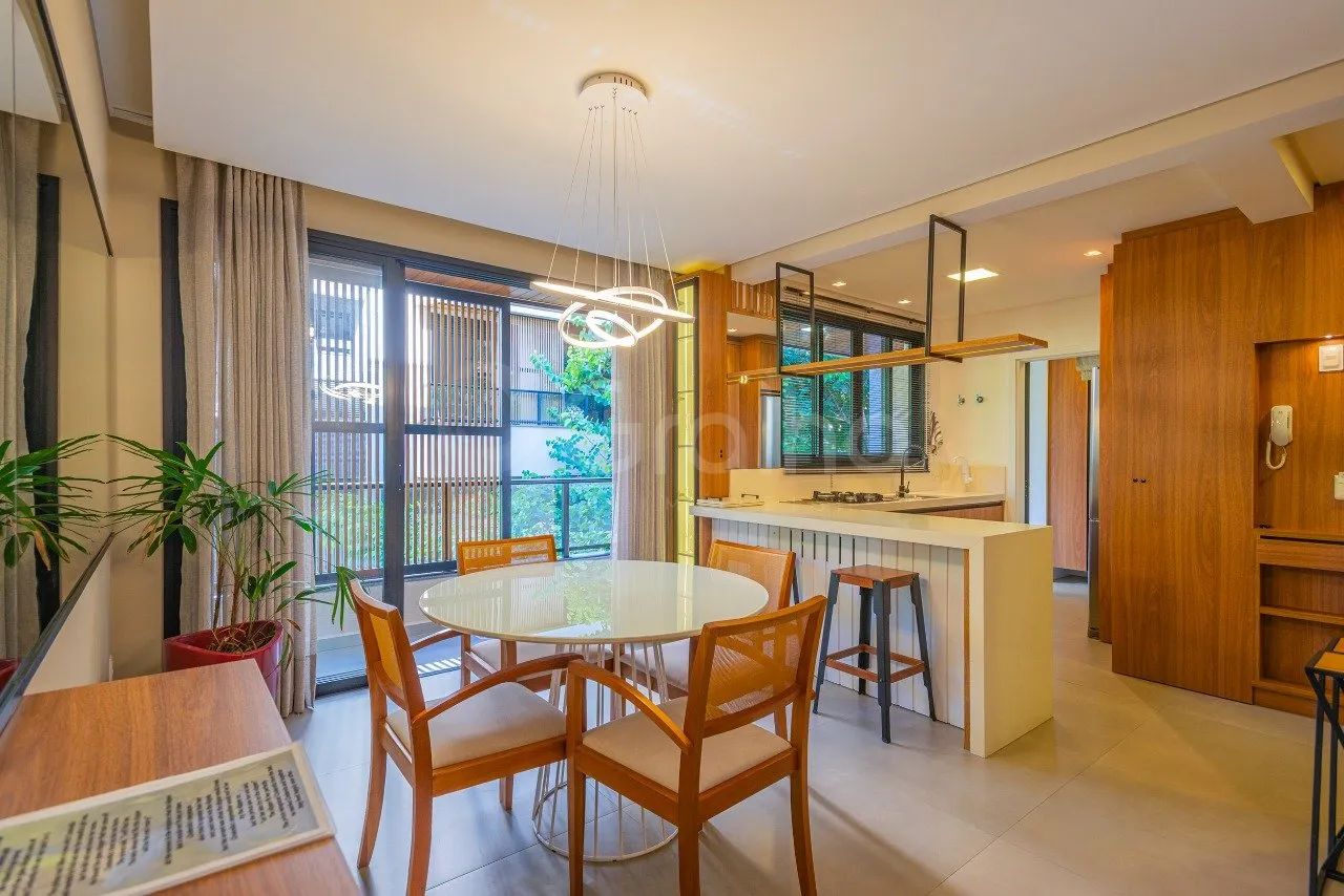 Apartamento de 102 m² com 2 suites em Jurerê