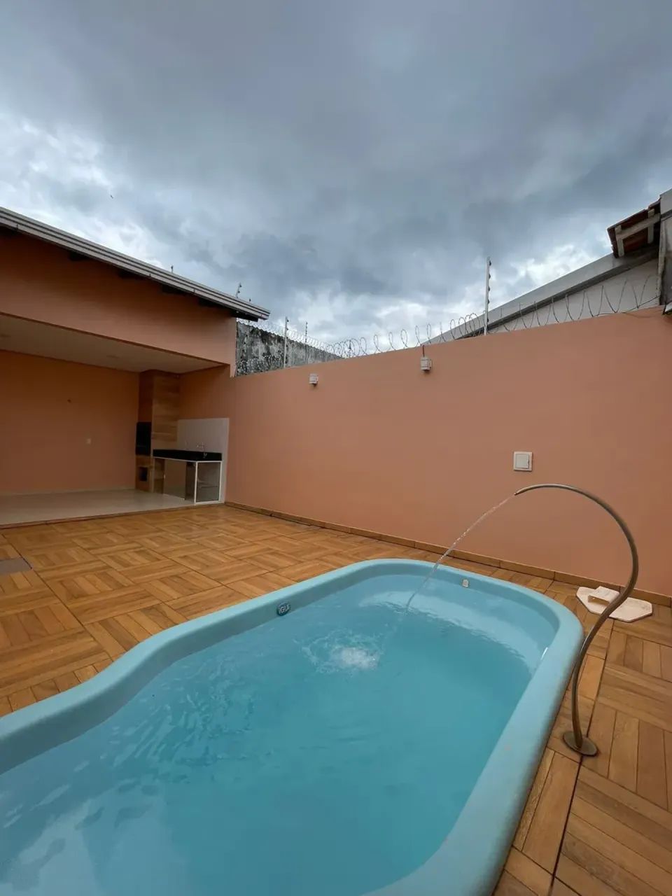 VENDA DE CASA COM PISCINA - Foto 3