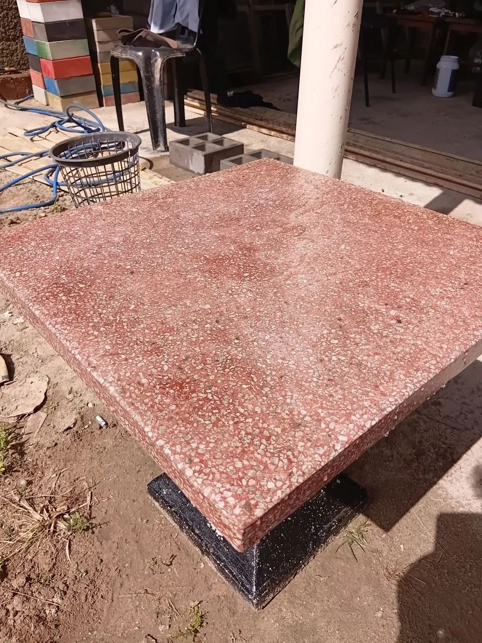 Mesa pequena dd granillite  - Foto 2