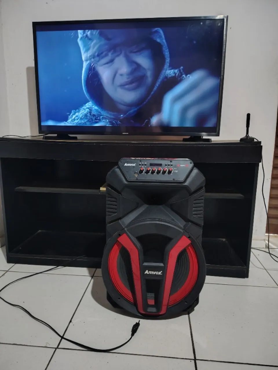 Tv Samsung+ caixa de som anvox 750w