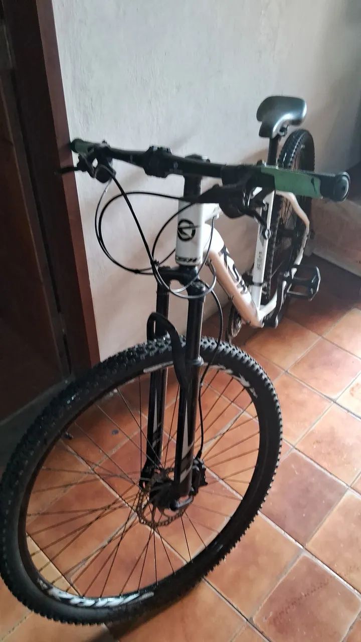 Vendo bicicleta aro 29 - Foto 2