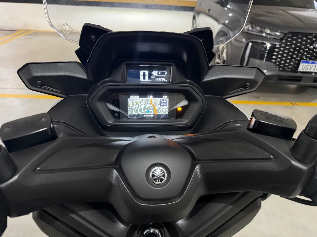 Yamaha Xmax 250 Conected