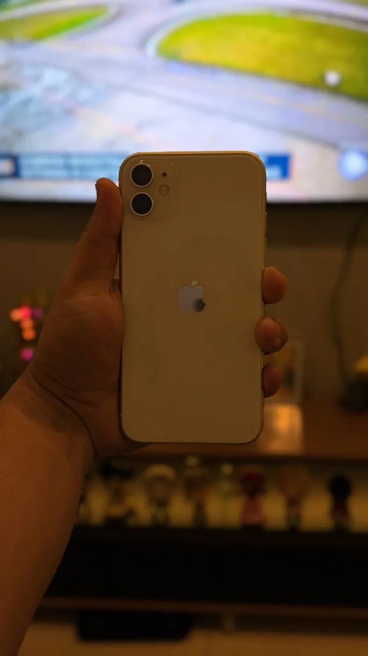 iPhone 11