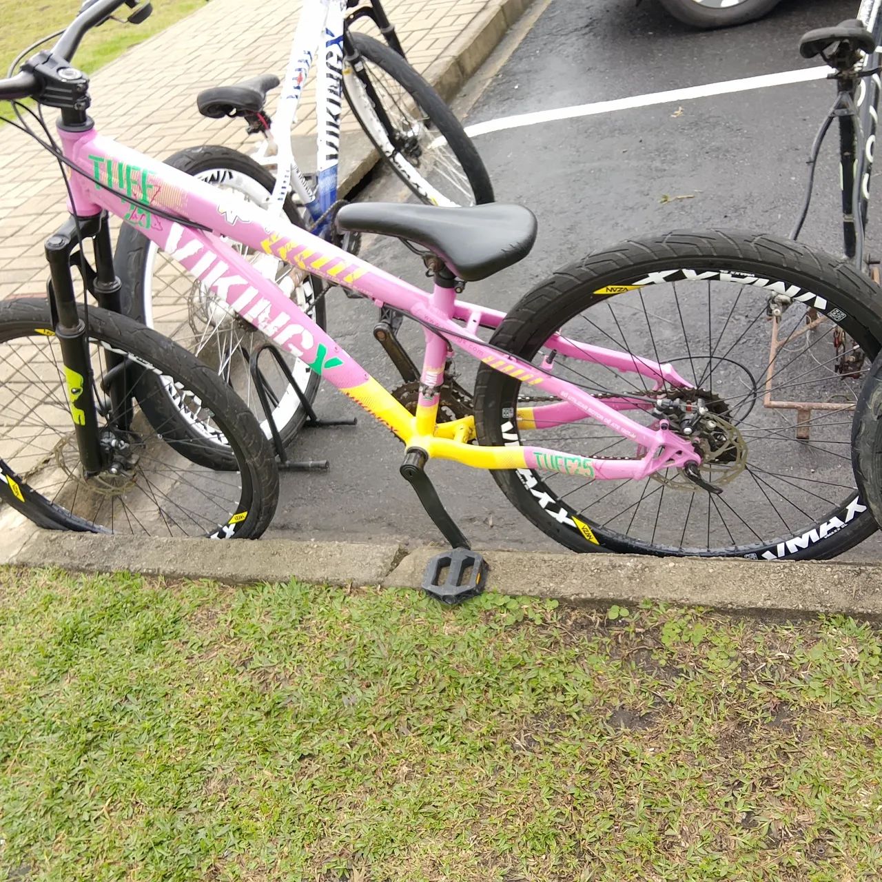 Bicicletas a venda praticamente novas - Foto 4