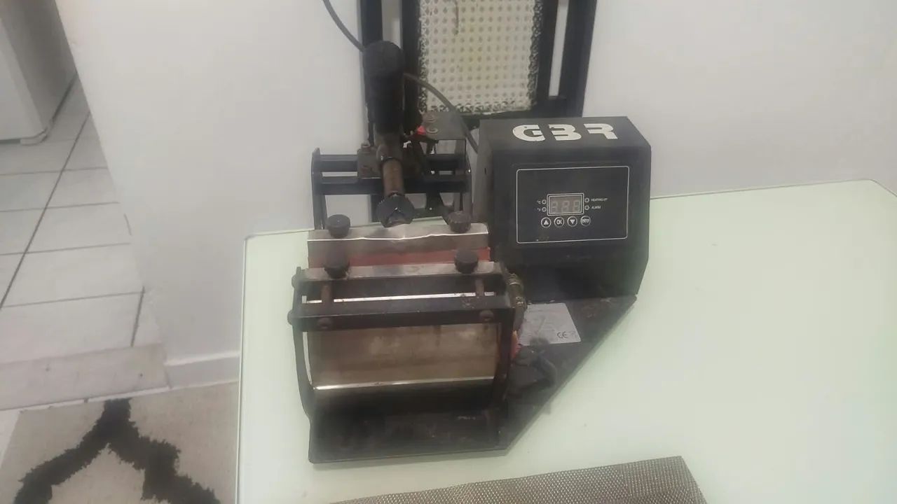 Máquina de sublimação de caneca e garrafas