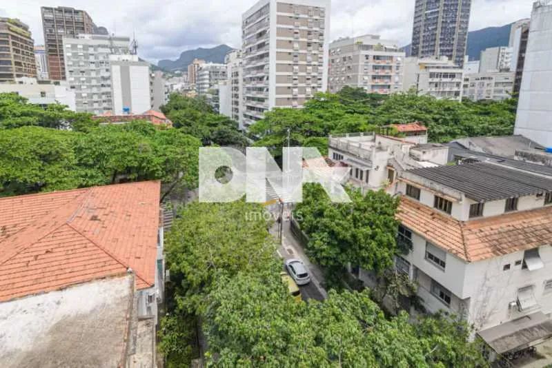 AO LADO DA DELFIM MOREIRA - Foto 2