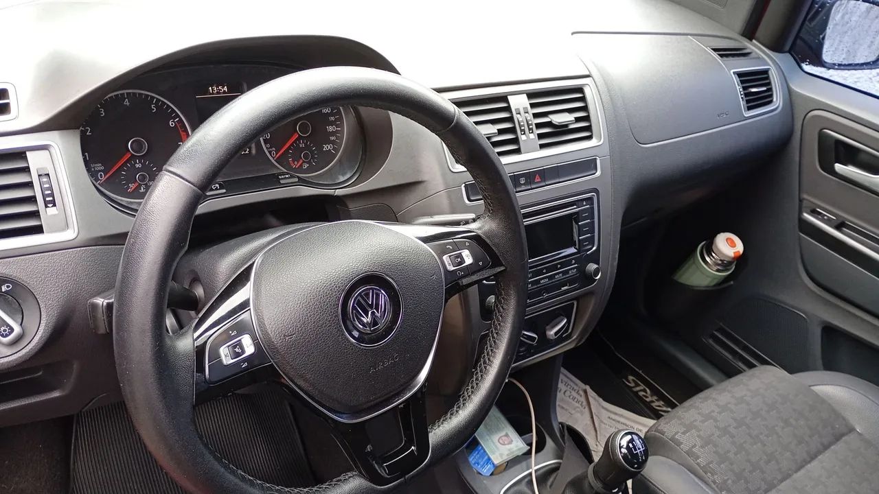 Volkswagen Fox Track 1.0 Flex 12V 5P 2017 - Foto 3