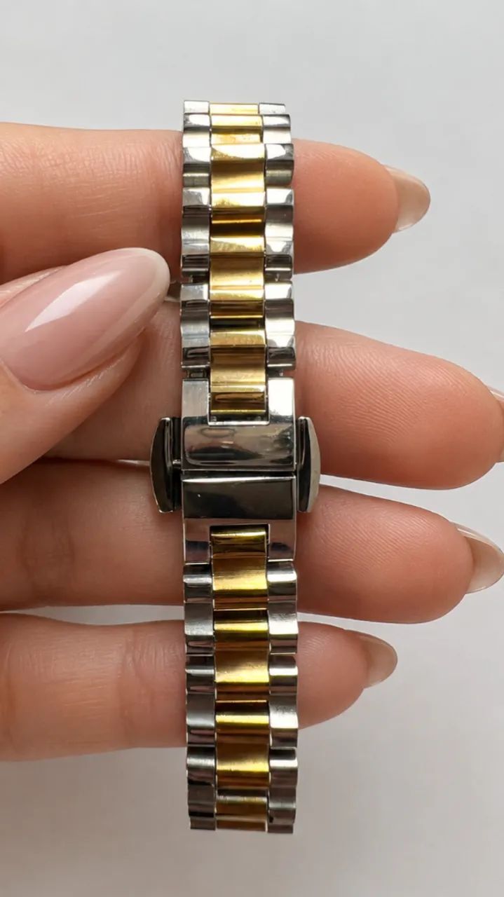 Relógio Oval 32mm Feminino Bicolor - Foto 4