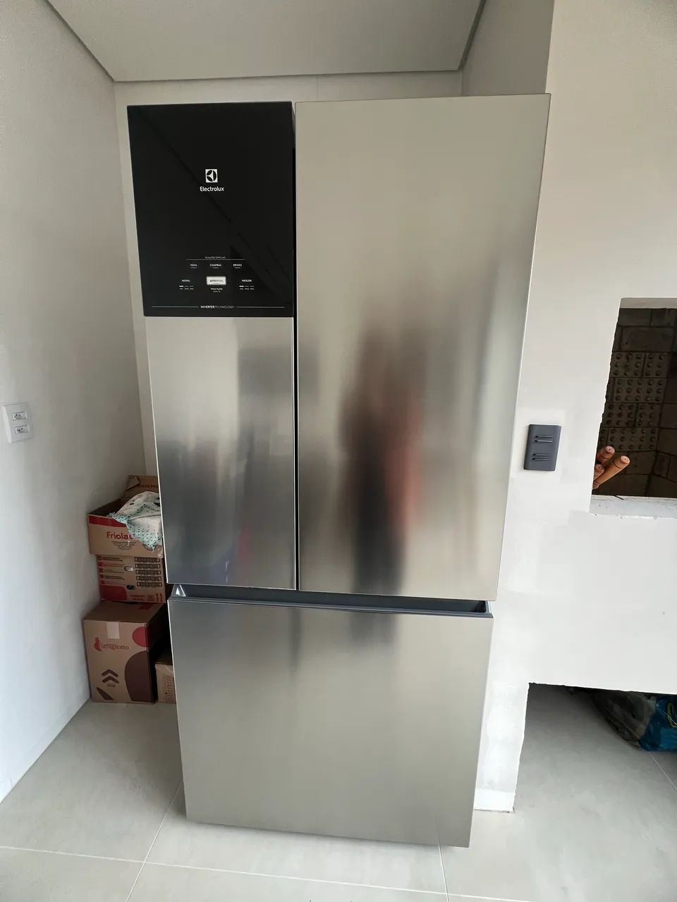 Geladeira Electrolux Frost Free Inverter 590L AutoSense 3 Portas
