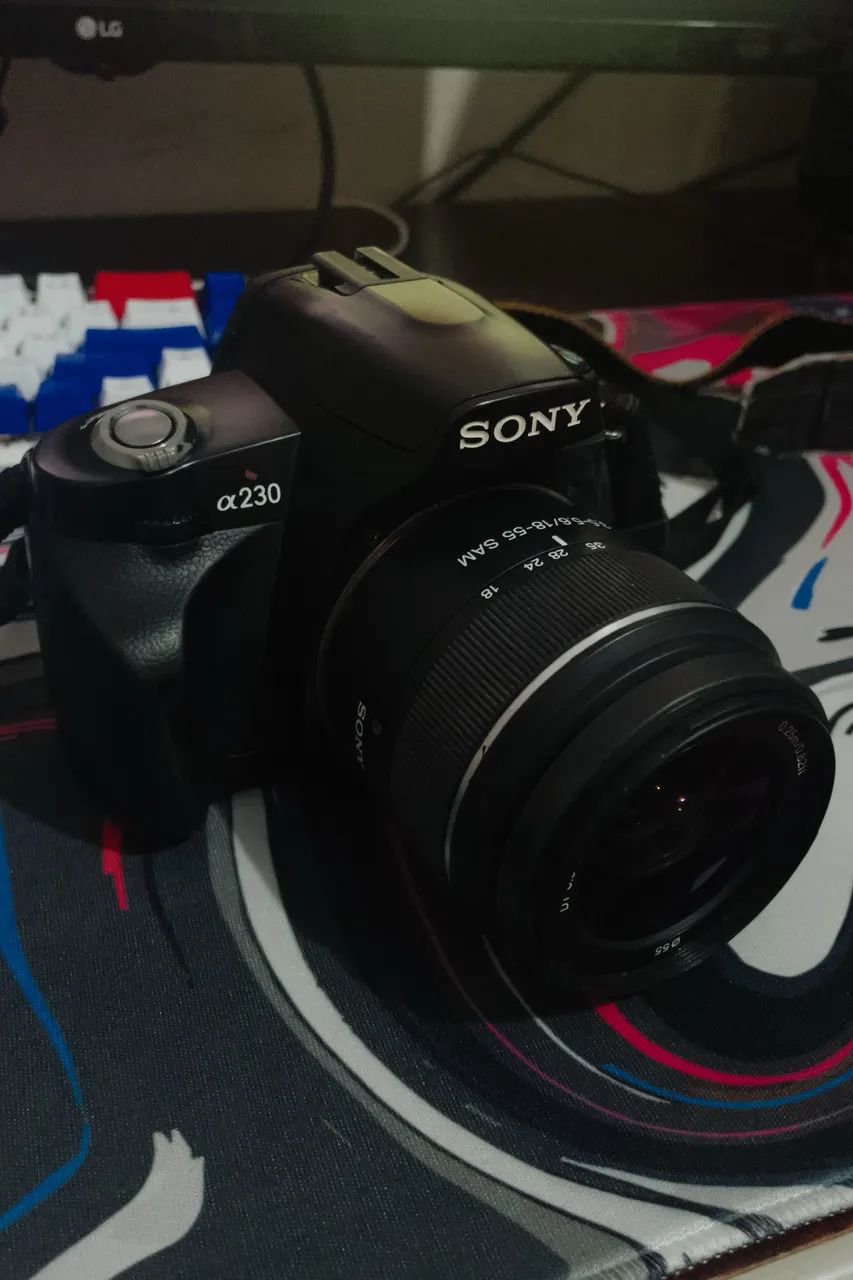 Câmera Sony Alpha a230 DSLR - Foto 2