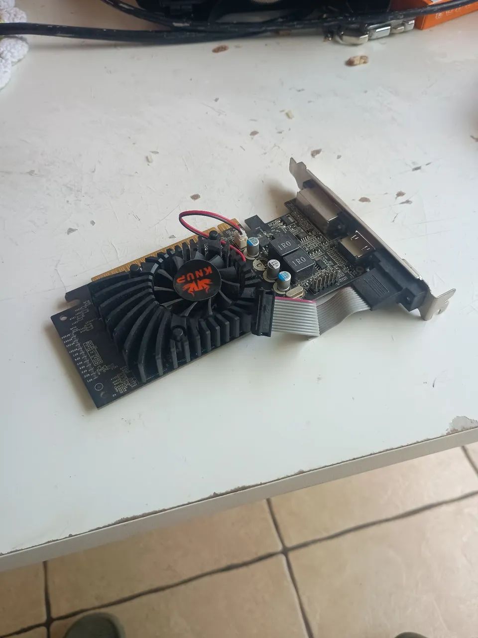 Placa de vídeo GT 210 1Gb