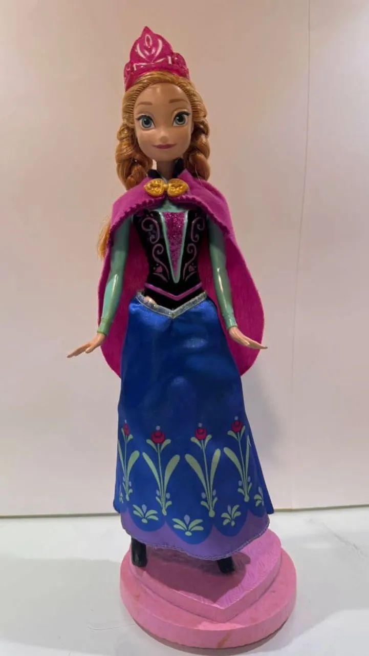 Ana Frozen 2015