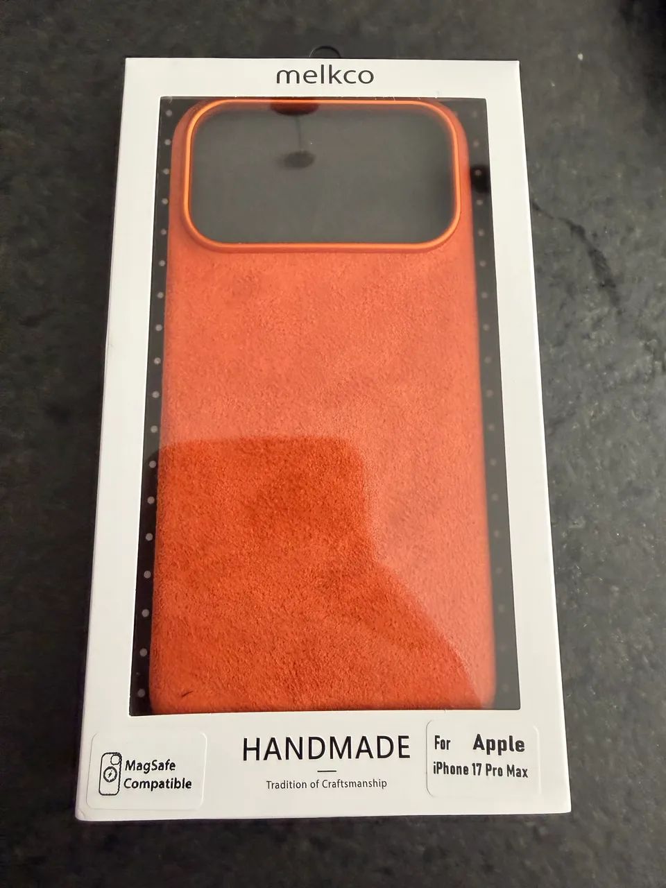Capa iPhone 17 pro Max alcantara com mag safe - Foto 3
