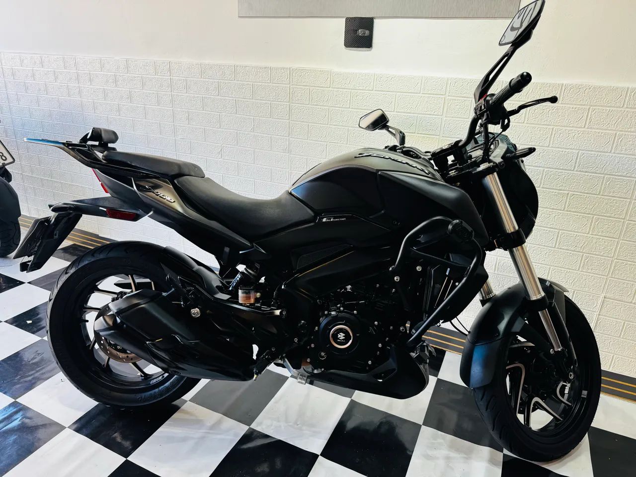 BAJAJ DOMINAR 400  - Foto 2