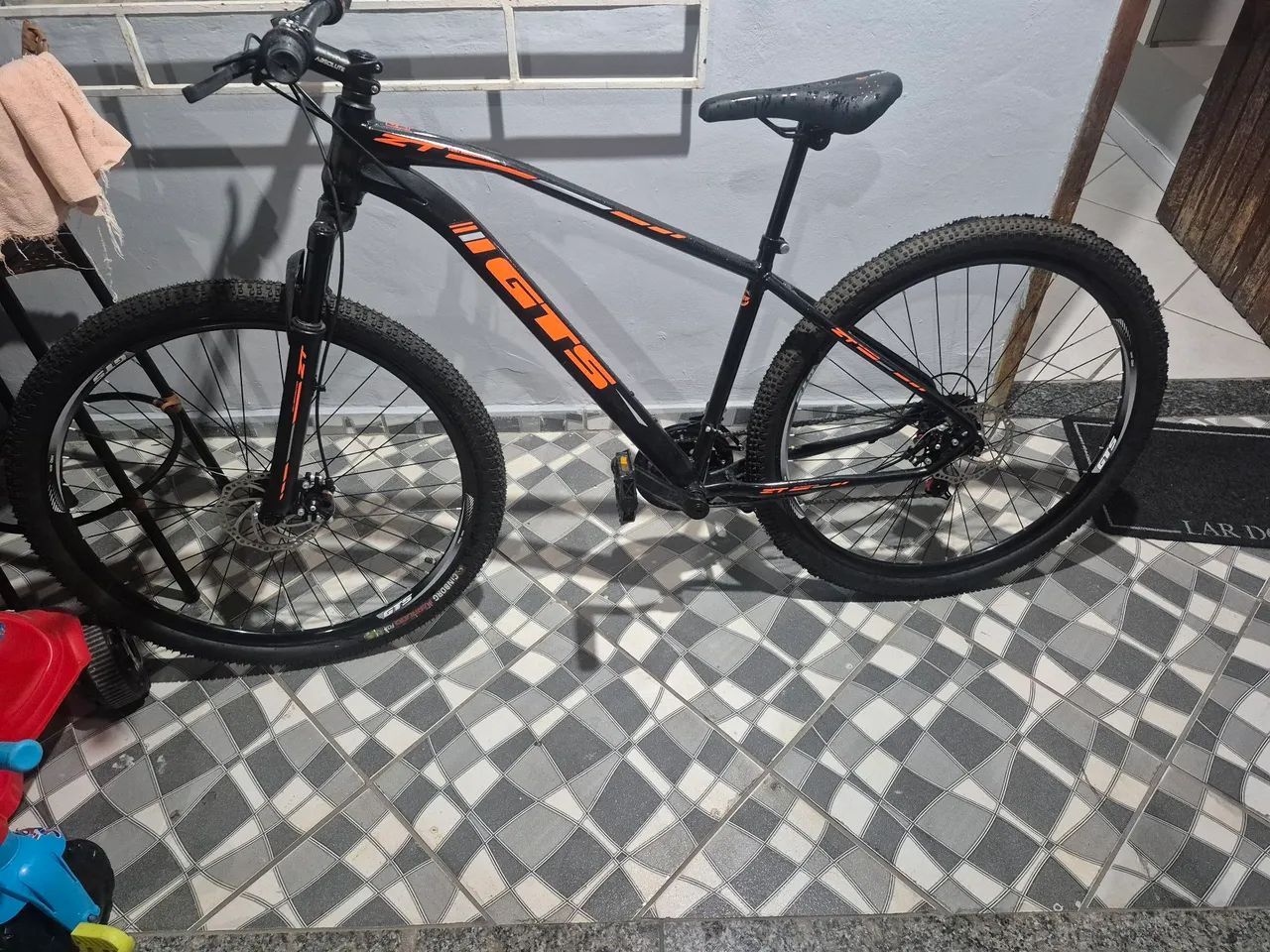 Bicicleta aro 29 muito nova 