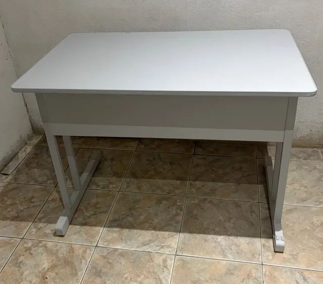 Mesa para Escritório 100x60 usada  - Foto 4