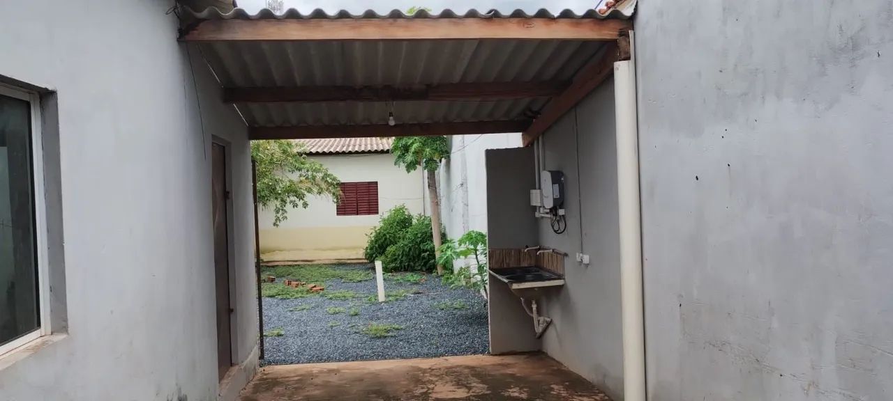 Venda de Casa + Comércio 360m² com 1000 kW energia solar