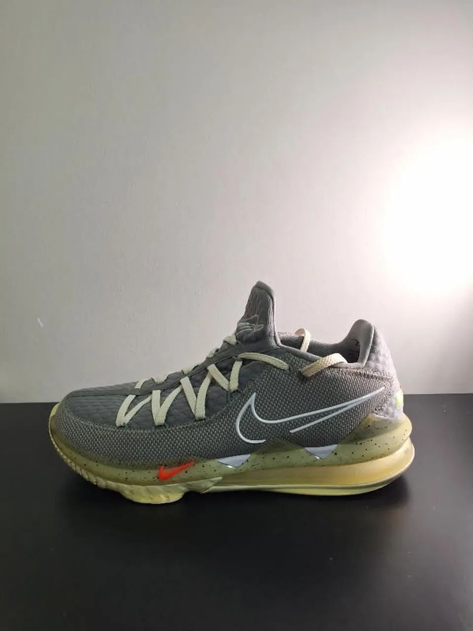 lebron 17 low grey on feet