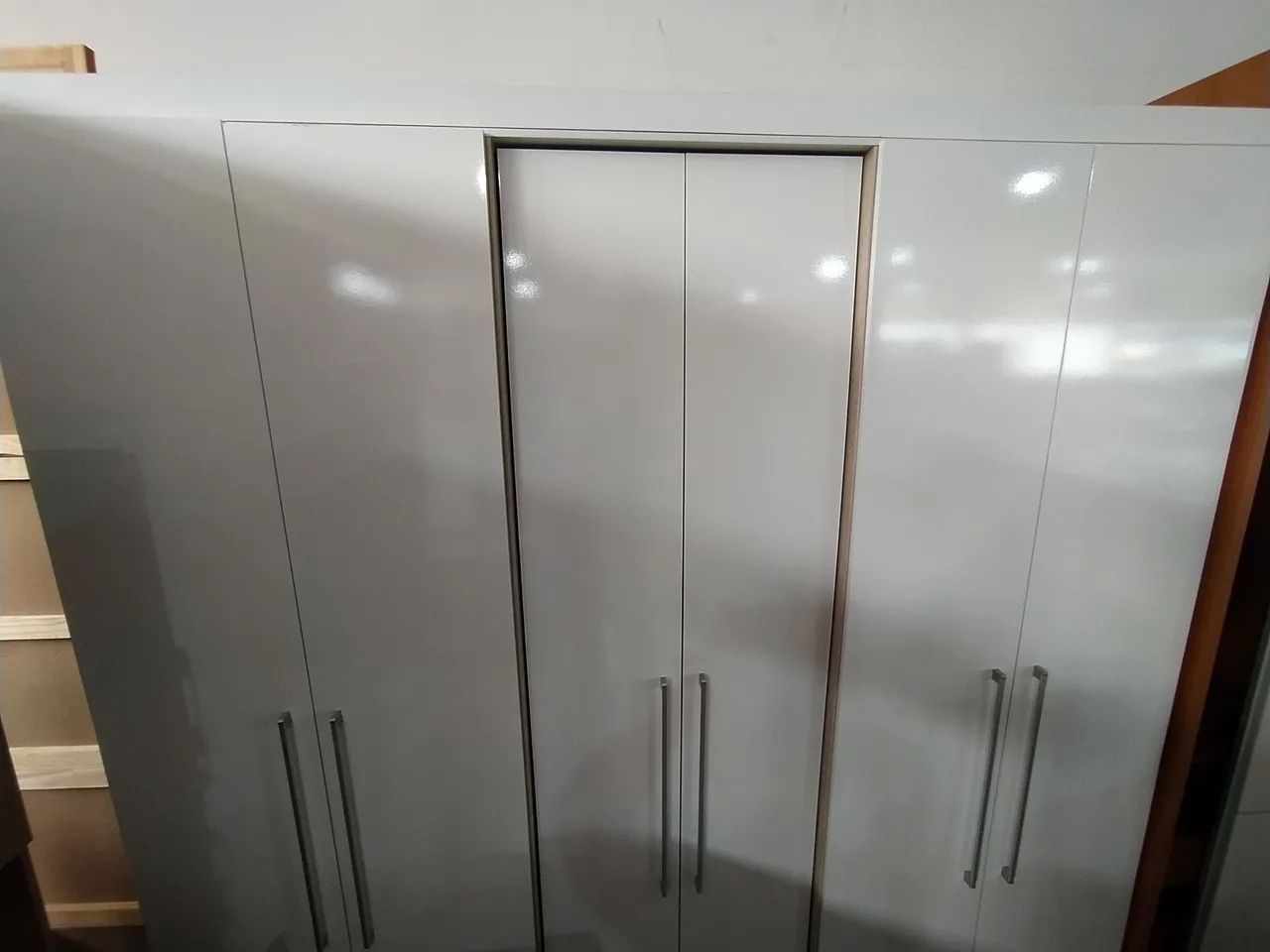 Guarda roupa white 6 portas