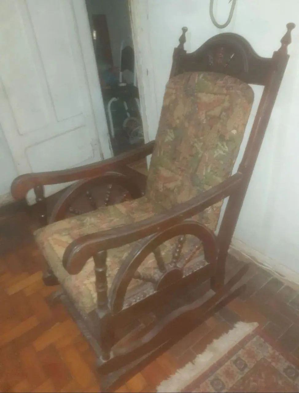 Móveis estilo colonial em madeira - Foto 4