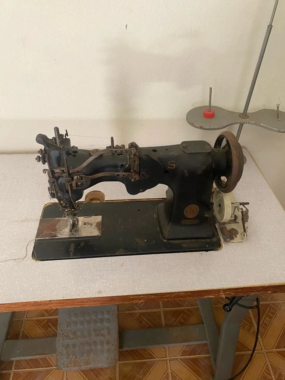 Maquina de costura AJOUR  - Foto 4