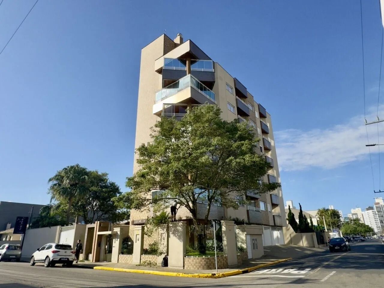 Ipê - Apto a venda no RESIDENCIAL IPÊ, com piscina