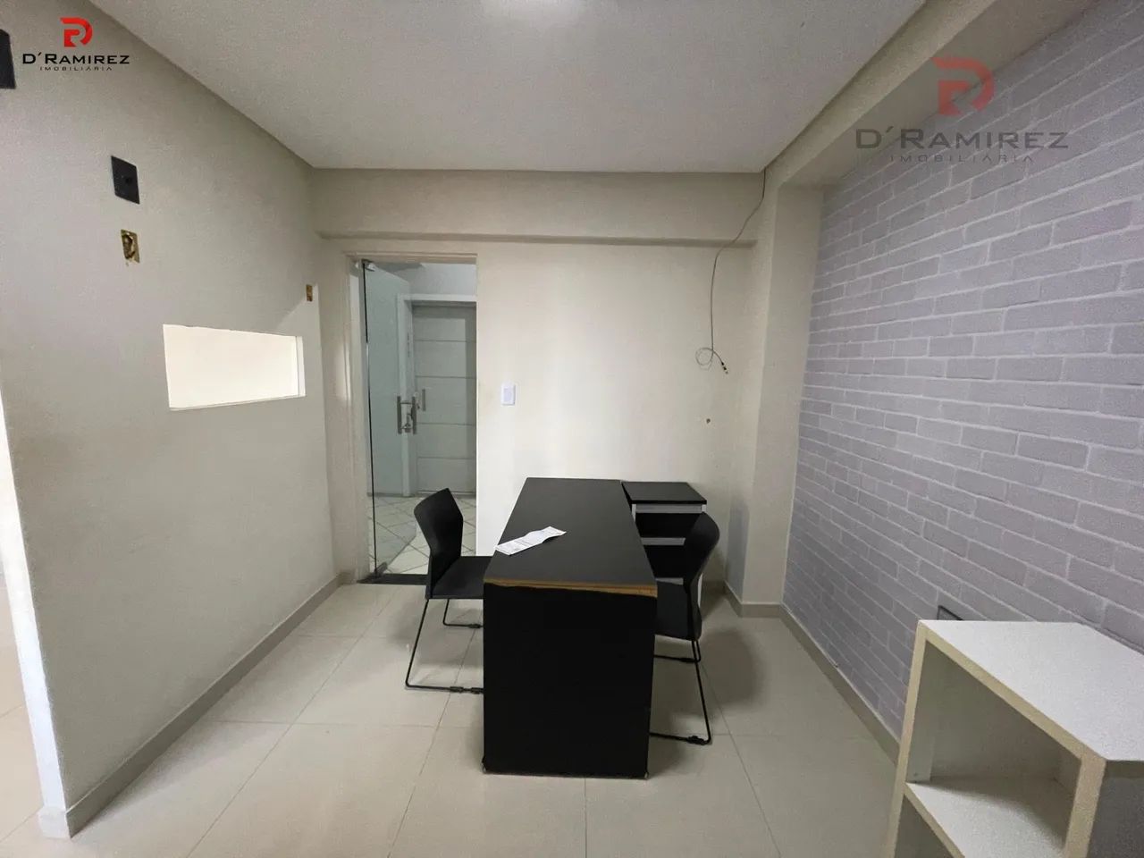 Sala Semi Mobiliada - Prédio Com Elevador - São Francisco - Foto 4