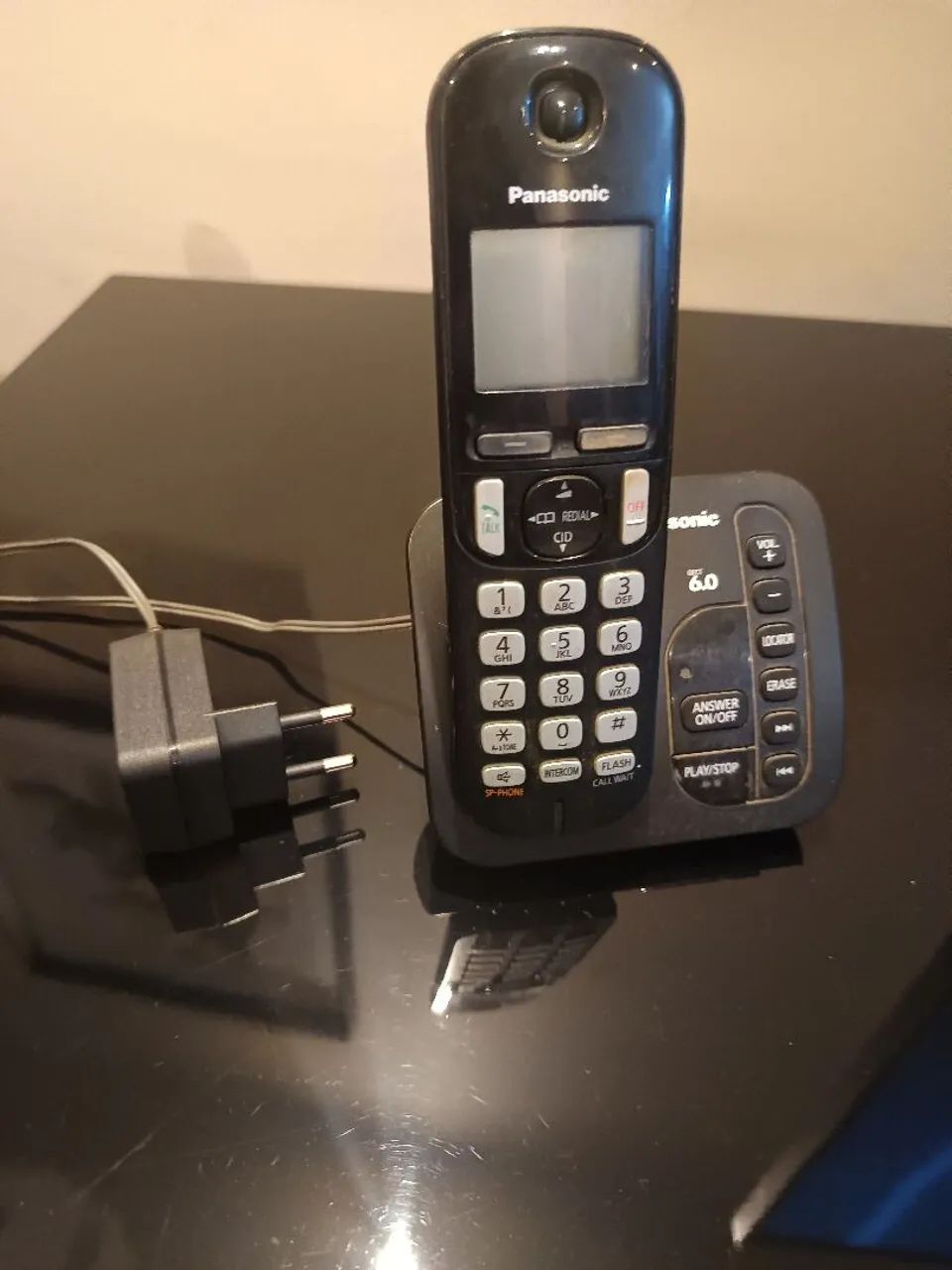Telefone sem fio Panasonic KX-TGC220LBB com secretária eletrônica - Foto 4