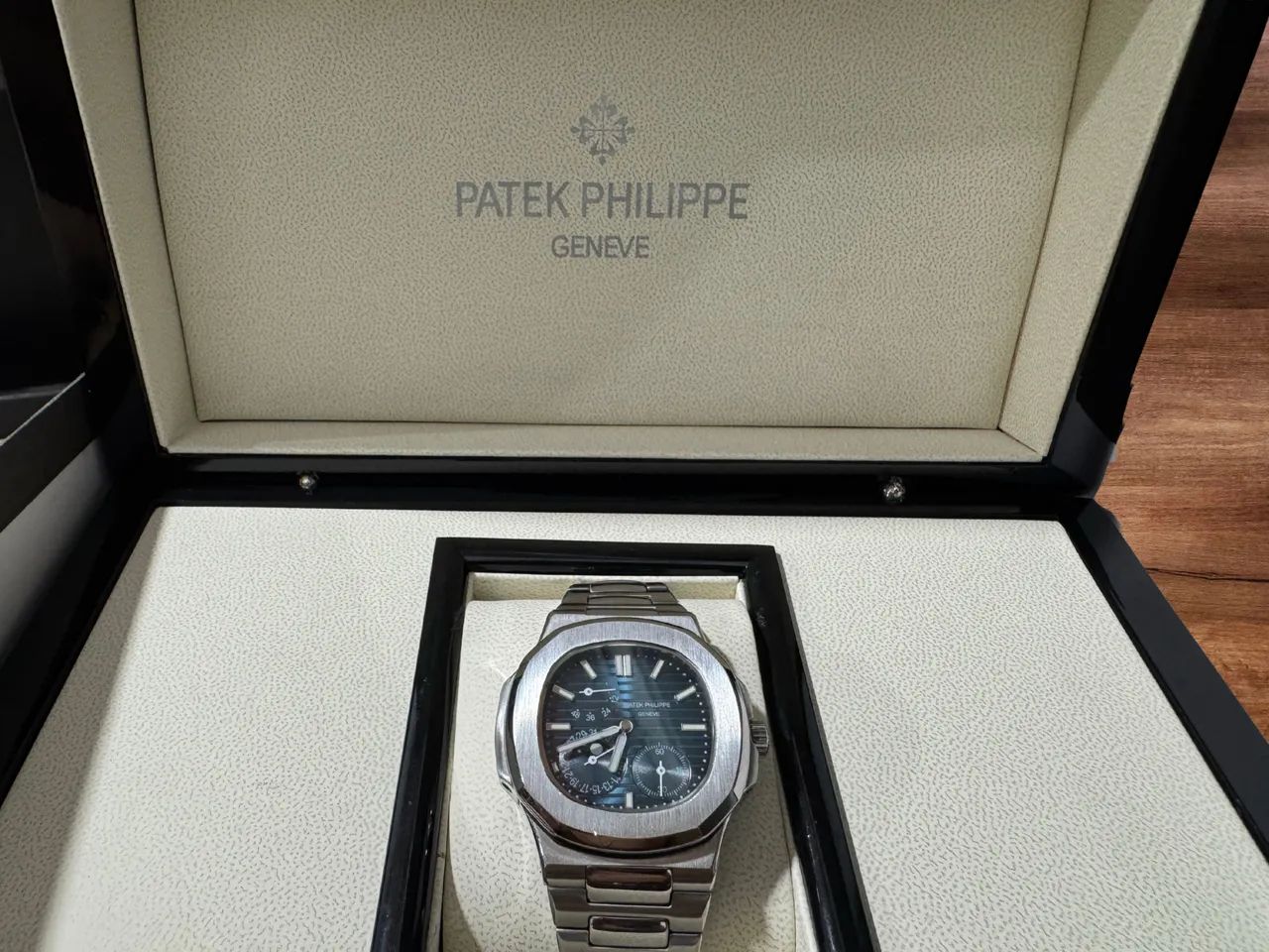 PATEK PHILIPPE NAUTILUS - Foto 3