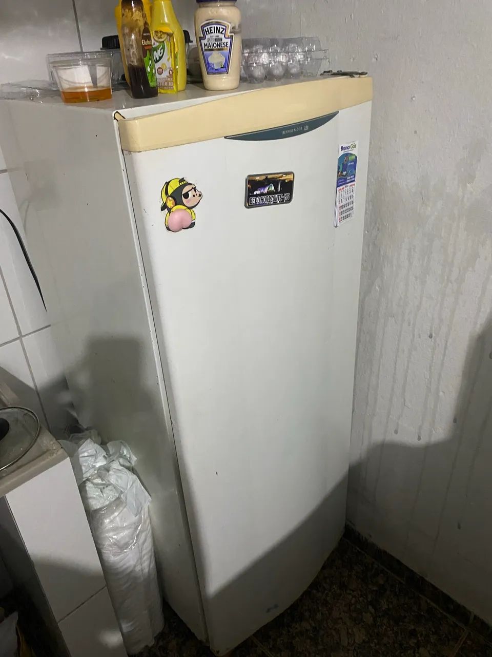 Vendo Geladeira 