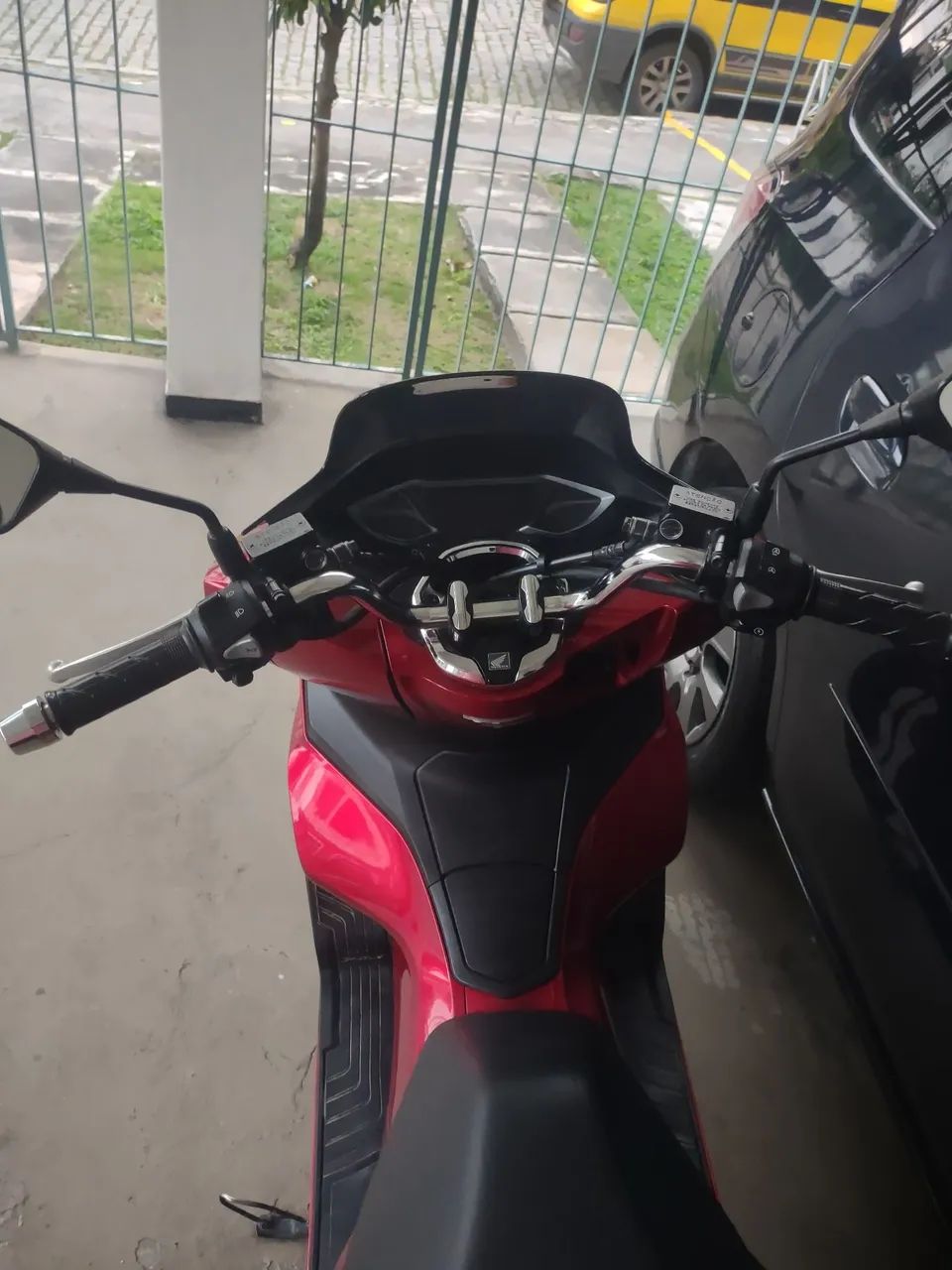 vendo PCX muito nova - Foto 2