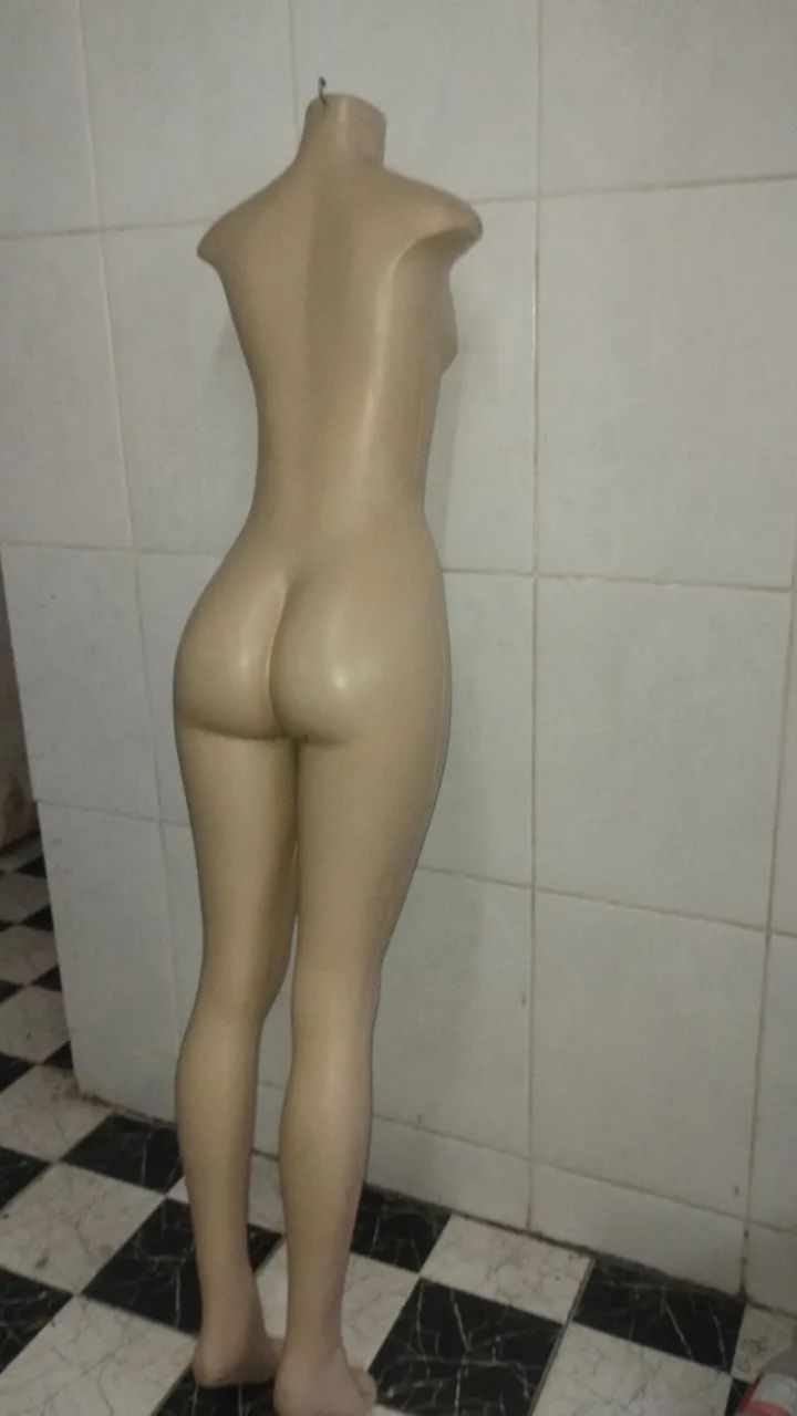MANEQUIN FEMININO $ 50