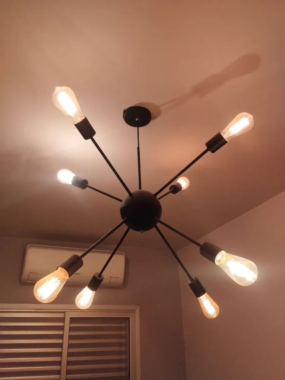Luminária Sputnik com 8 lâmpadas 
