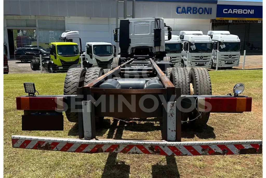 IVECO TECTOR 310E30CE 8X2 2020/2021 - Foto 4