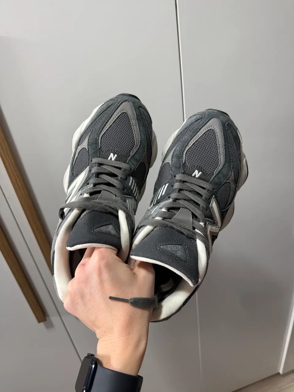 Tênis New Balance 9060