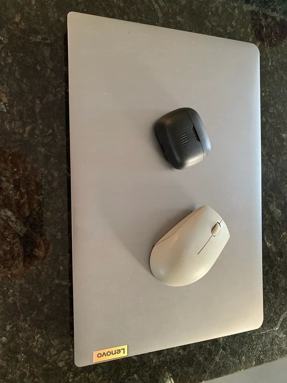 Notebook Lenovo + JBL Tune Buds  - Foto 2