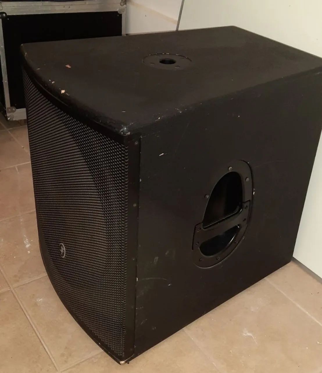 Subwoofer Ativo Mackie SRM1801 / 18 Polegadas 1000W Profissional - Foto 2