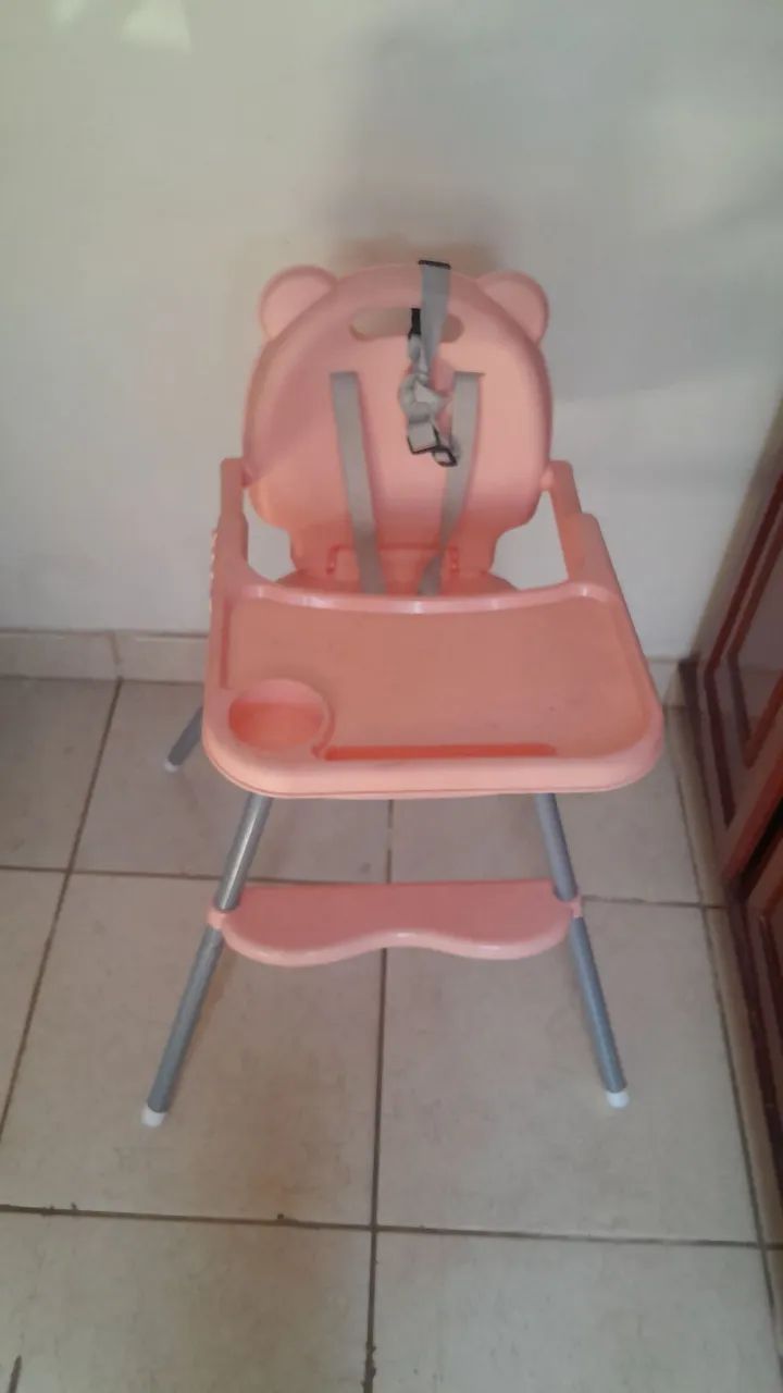 Cadeirinha alimentação bebê 