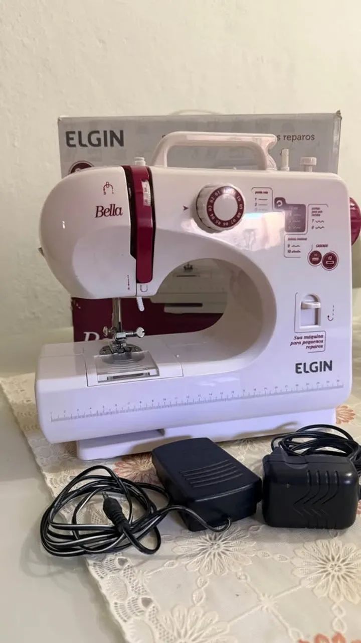 Máquina de Costura Elgin Bella - usada
