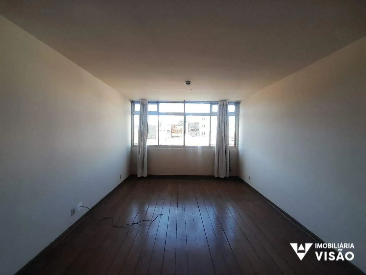 APARTAMENTO PARA ALUGAR COM 03 QUARTOS, 01 SUÍTE, 01 VAGA, CENTRO - UBERABA/MG - Foto 4