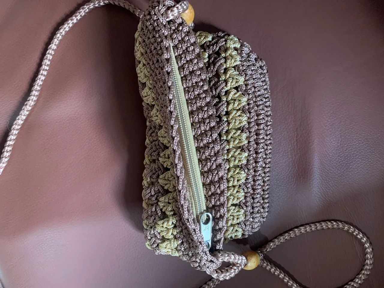 Bolsa crochê marrom e bege  - Foto 2
