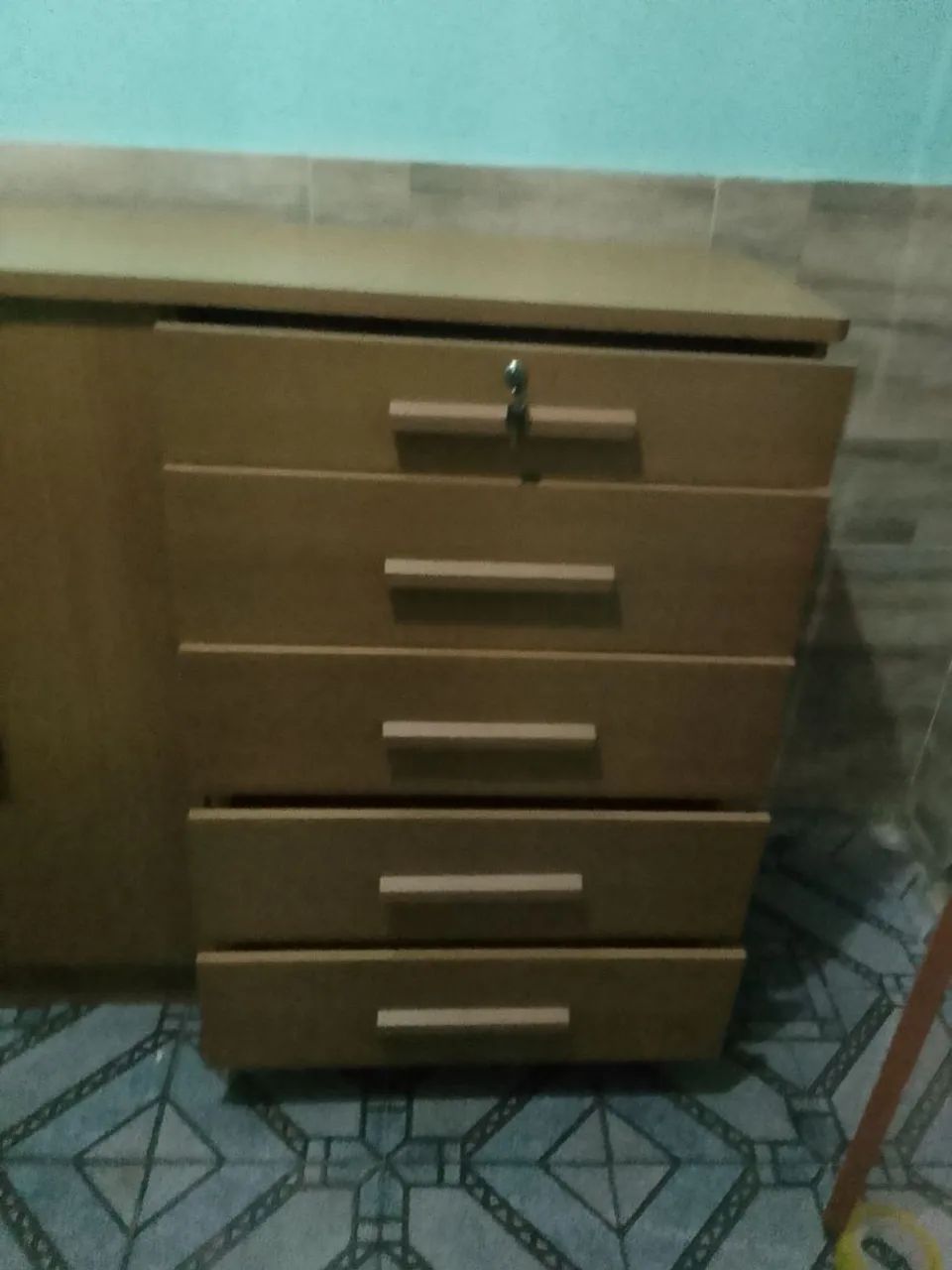Vendo cômoda semi nova  - Foto 4