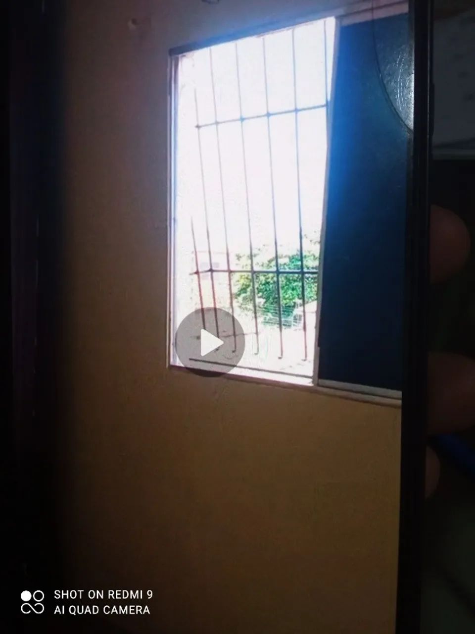 Apartamento pequeno no Montese com 2 quartos - Foto 3