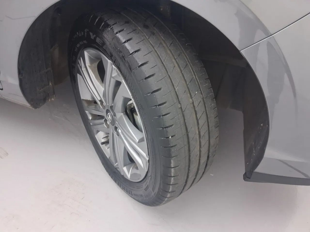 Hyundai HB20S Limited 1.0 TB Flex 12V Aut., foto 13 de 18